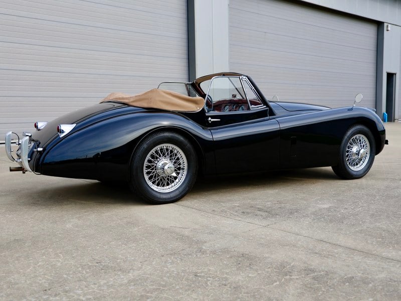 1953 Jaguar XK120 DHC