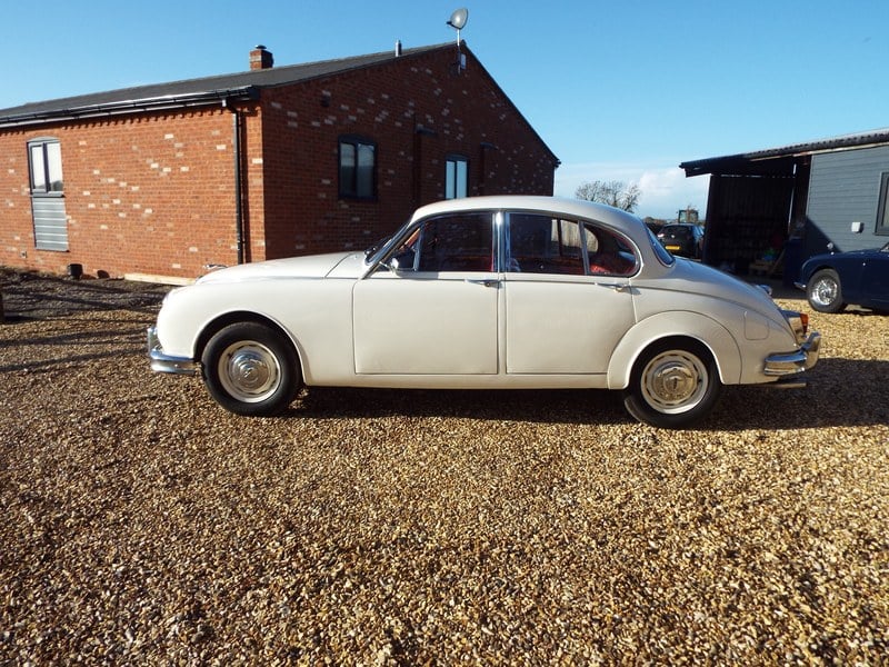 1962 JAGUAR MK2 3.8 MANUAL O/D