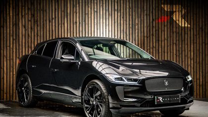 Jaguar I-Pace EV400 HSE