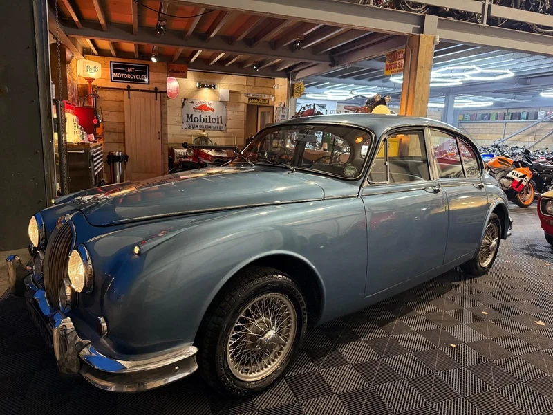 1963 Jaguar MKII 3.4