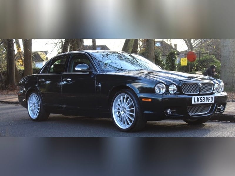 ONLY 28000 Miles From New! Very Rare "Super V8" X358