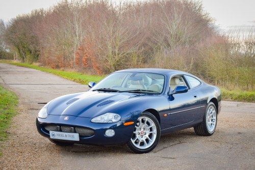 2002 Jaguar XKR 4.0L Coupe Petrol Automatic SOLD