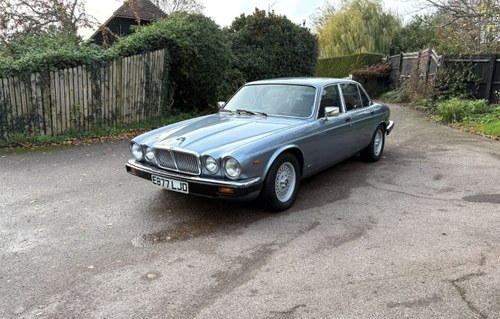1988 Jaguar Sovereign V12 for sale in Surrey SOLD
