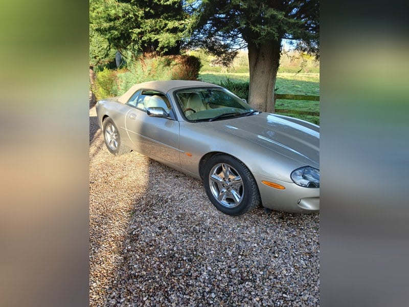 1996 Jaguar XK8