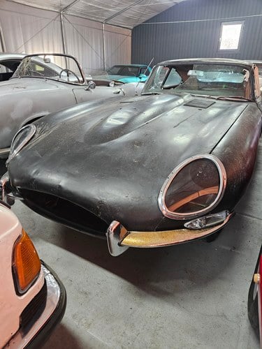 1965 Jaguar E-Type Series 1 FHC