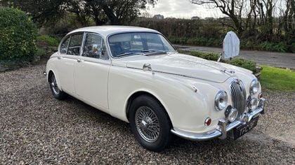 Jaguar Mark 2 240