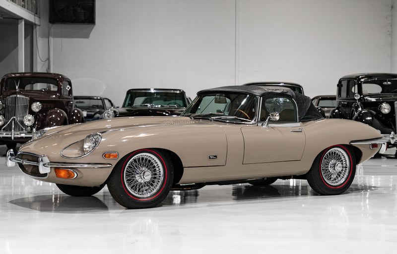 1971 Jaguar E-Type - 2 1971 Jaguar E-Type - 2
