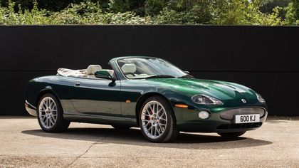 Jaguar XK XKR