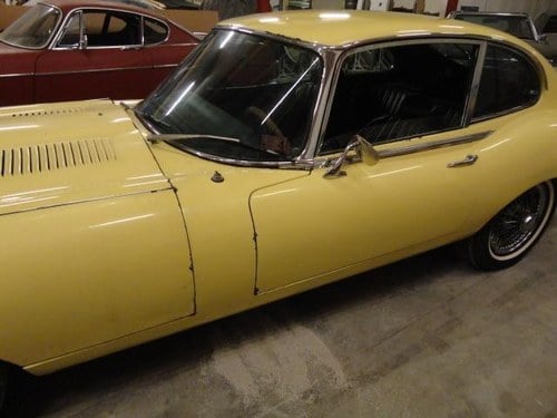 1969 Jaguar E-Type FHC Series 2 A vendre