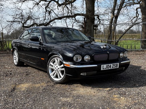 2004 Jaguar XJR 4.2 Supercharged 91k with Coil Spring suspension For Sale