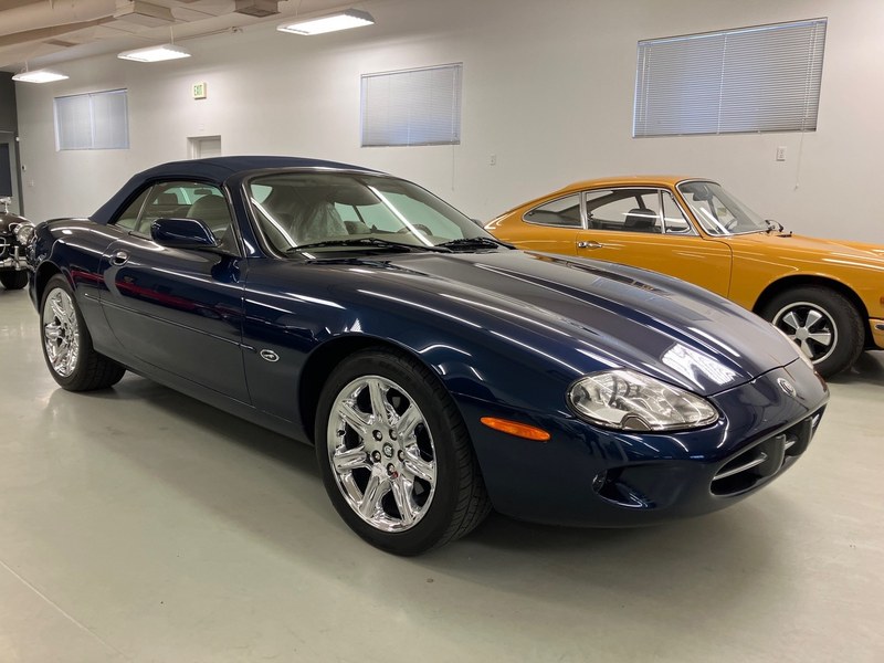 2000 Jaguar XK - 1 2000 Jaguar XK - 1