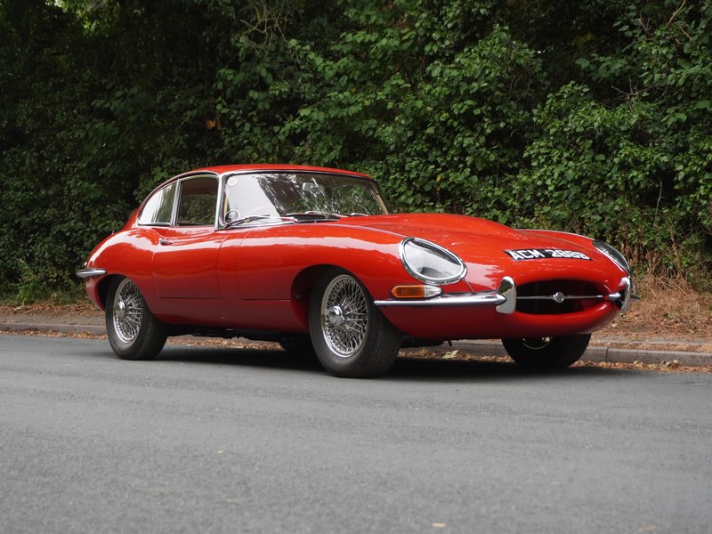 1964 Jaguar E-Type - 1 1964 Jaguar E-Type - 1