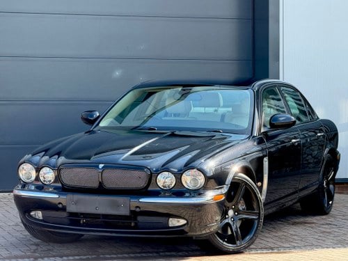 2006 Jaguar XJ X350 (2003 - 2009) XJR À venda