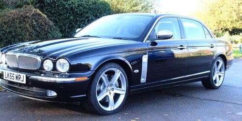 2005 Very Rare! XJR Super V8 Portfolio LWB Only 23000 Miles VENDU