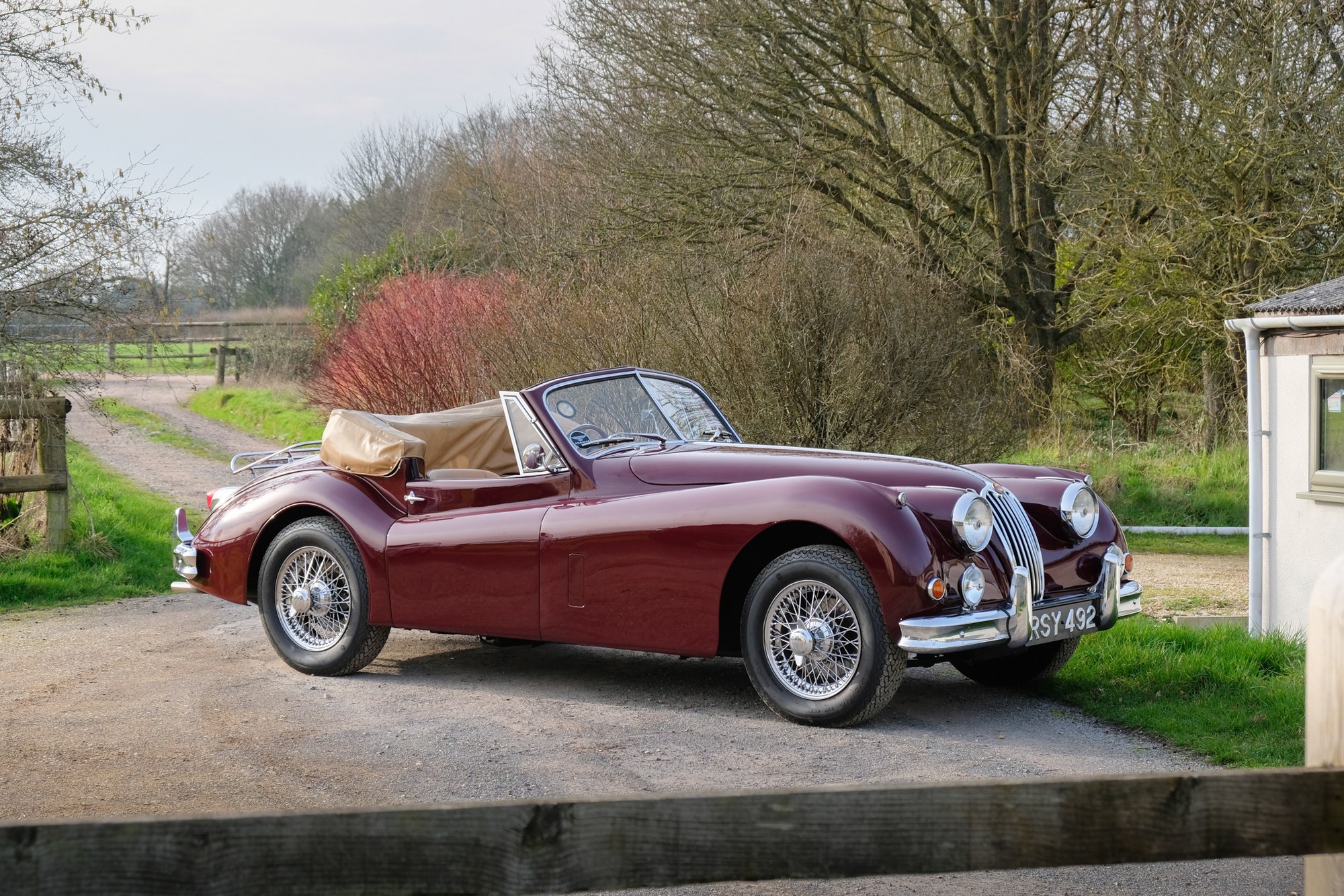 1955 Jaguar XK140 SE Drophead Coupe, foto 4