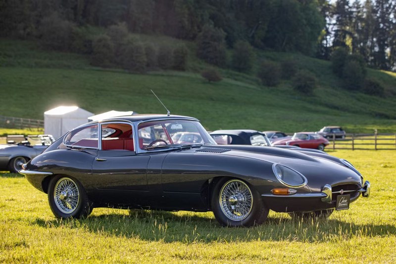 1966 Jaguar E-Type - 2 1966 Jaguar E-Type - 2