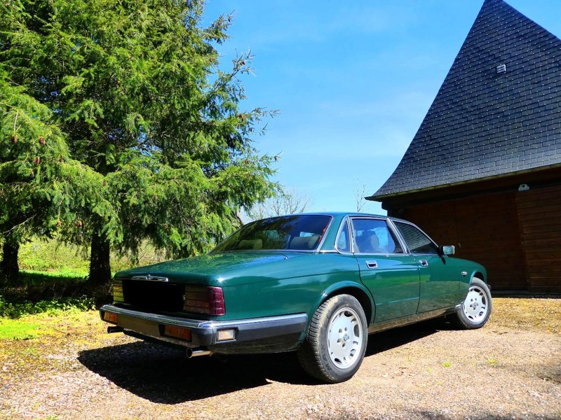 1989 Jaguar XJ - 2 1989 Jaguar XJ - 2