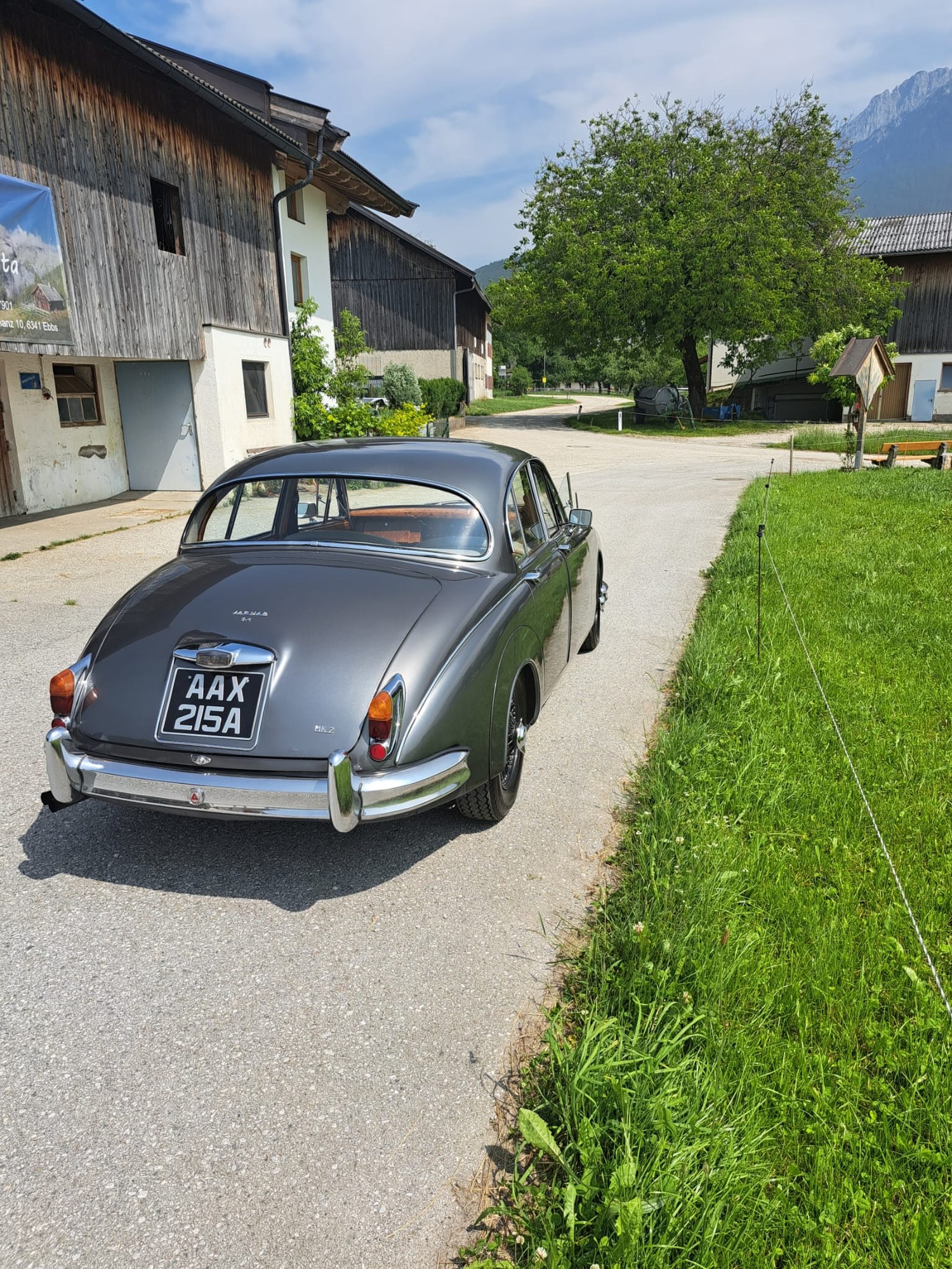 1962 Jaguar Mk2 3.4 - Gun Metal, Manual Overdrive, foto 3