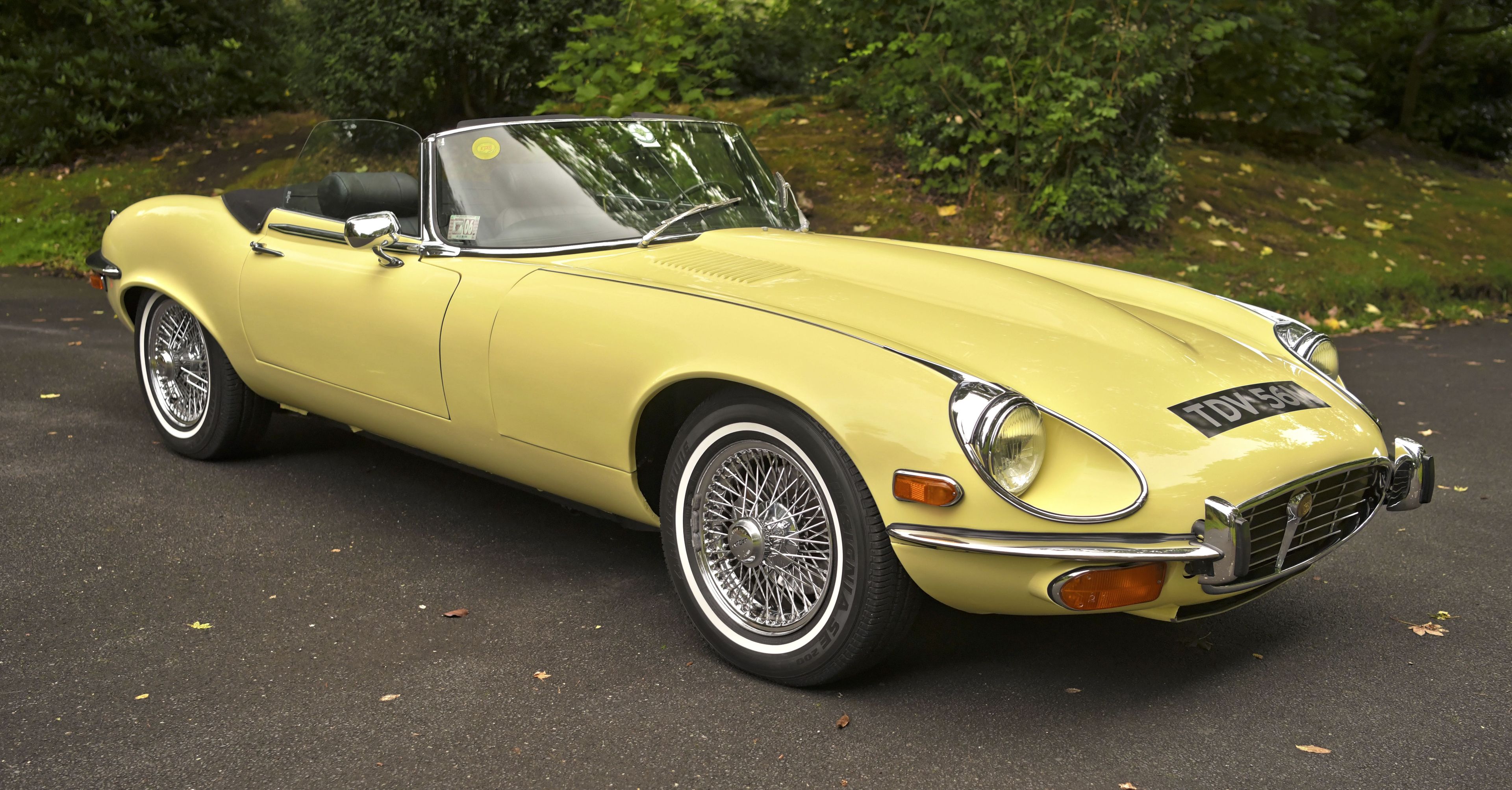 1974 Jaguar E-Type 2+2