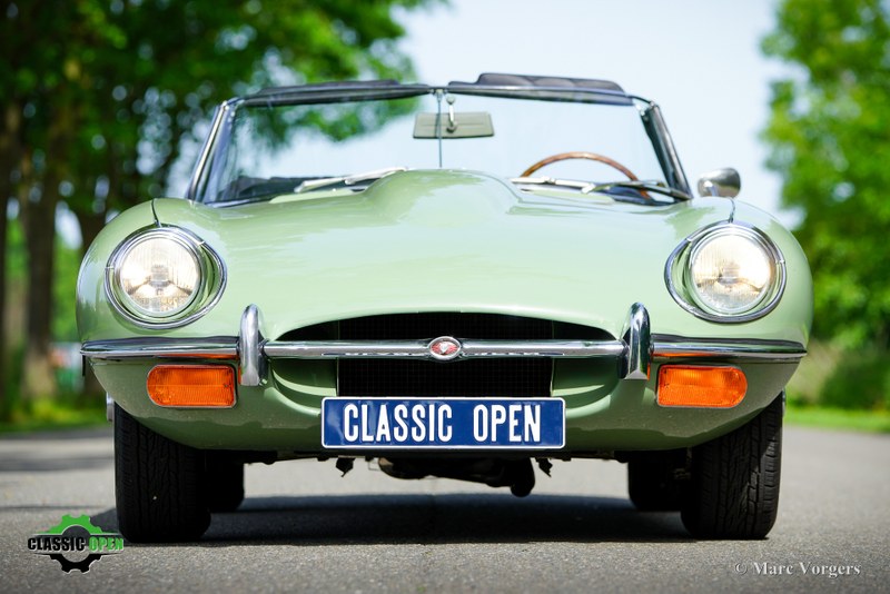 1969 Jaguar E-Type - 2 1969 Jaguar E-Type - 2