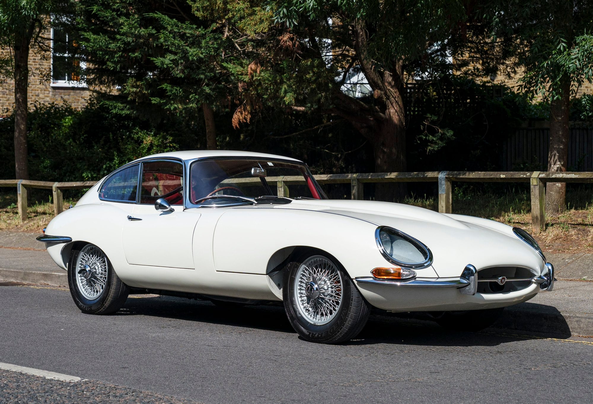 Jaguar E-Type Series I FHC Coupe (RHD), foto 2