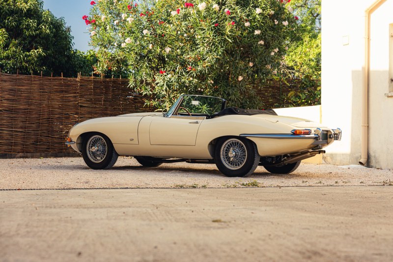 1961 Jaguar E-Type - 1 1961 Jaguar E-Type - 1