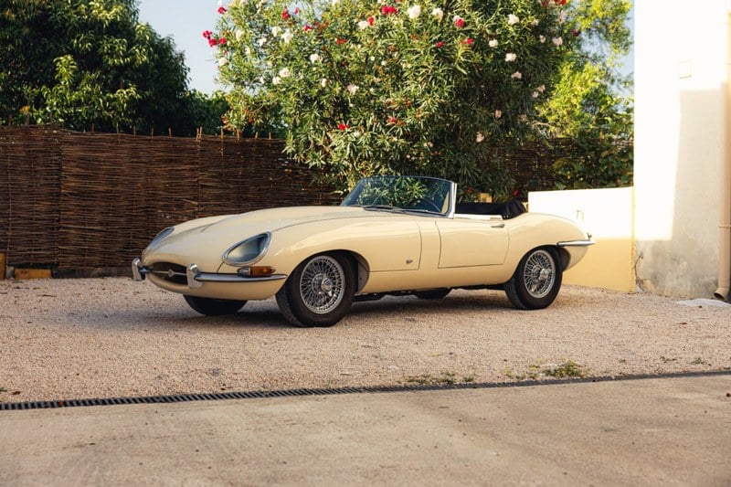 1961 Jaguar E-Type - 2 1961 Jaguar E-Type - 2
