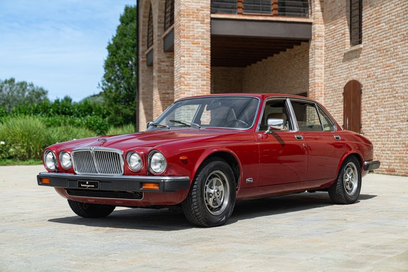 1981 Jaguar XJ - 1 1981 Jaguar XJ - 1