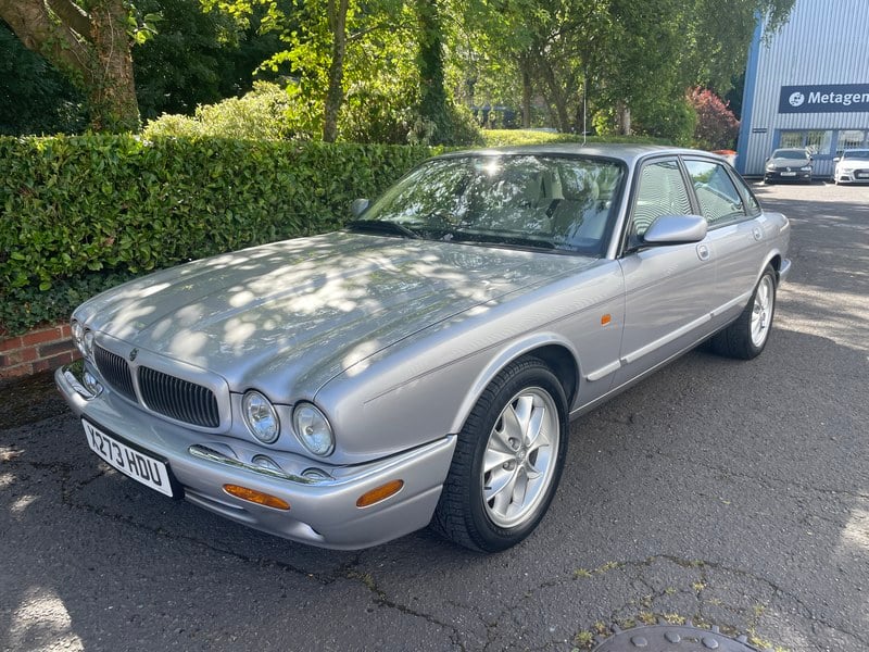 2001 Jaguar XJ - 1 2001 Jaguar XJ - 1