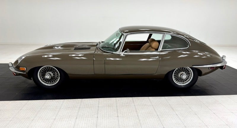 1970 Jaguar E-Type - 2 1970 Jaguar E-Type - 2
