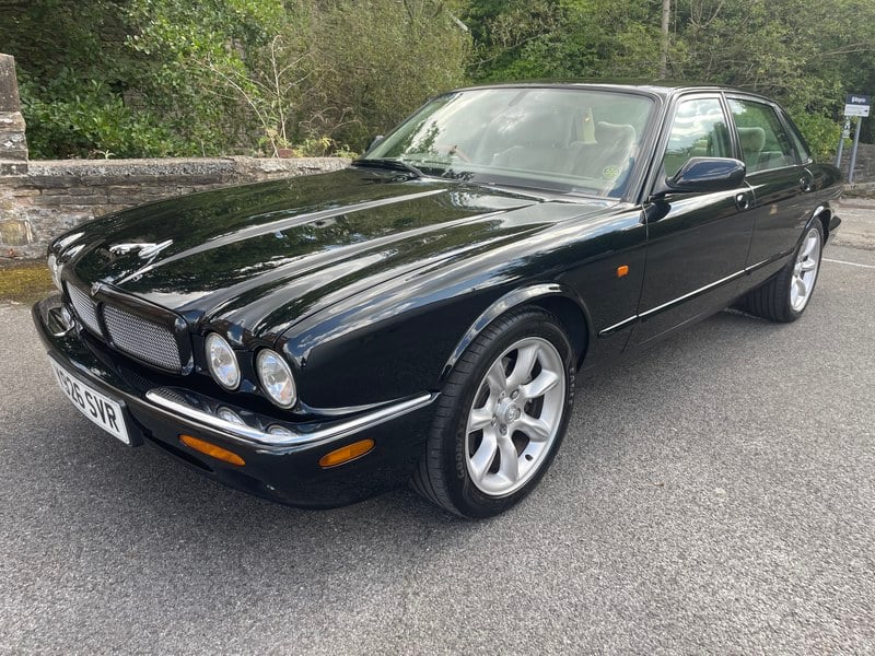 2001 Jaguar XJ - 1 2001 Jaguar XJ - 1