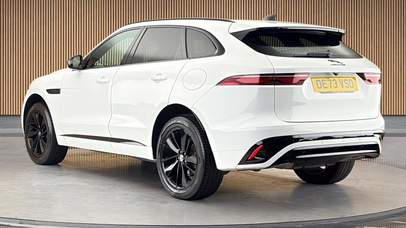 2024 Jaguar F-Pace - 2 2024 Jaguar F-Pace - 2