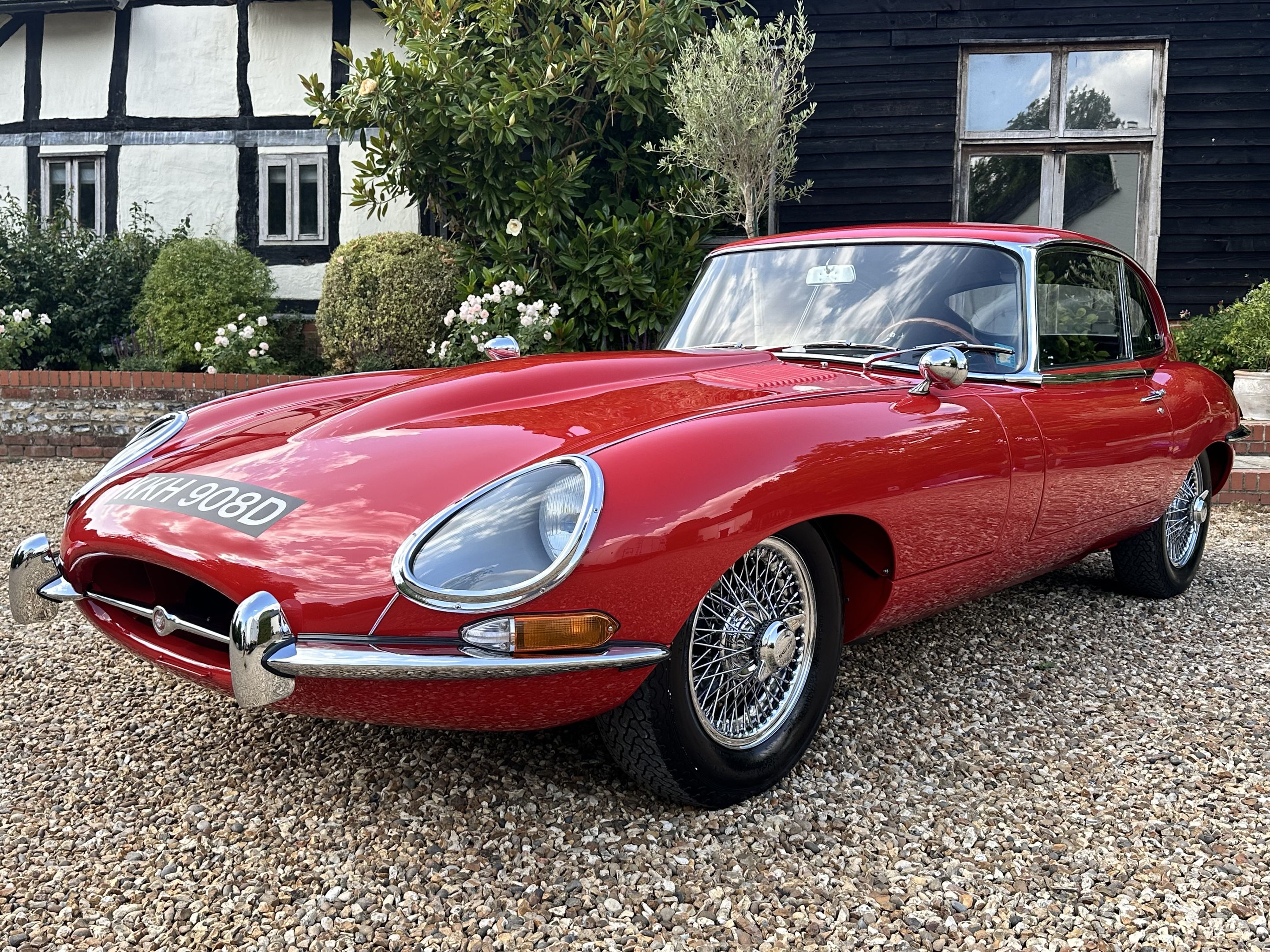 1966 Jaguar E-Type FHC