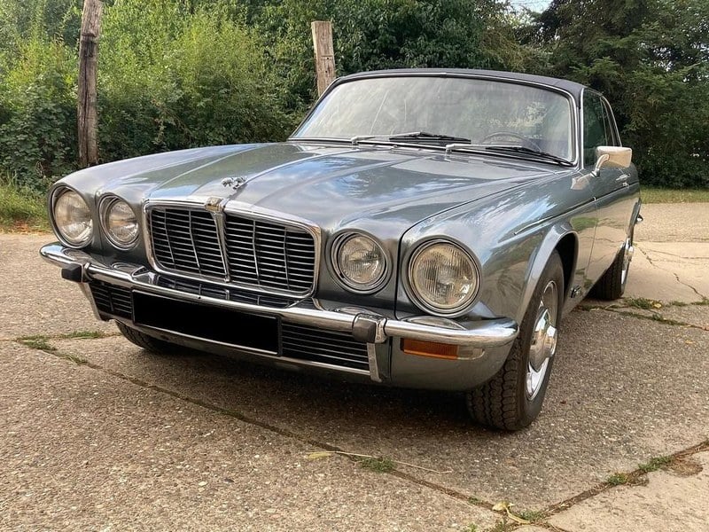1975 Jaguar XJ - 1 1975 Jaguar XJ - 1