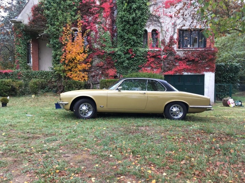 1975 Jaguar XJ - 1 1975 Jaguar XJ - 1