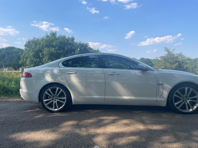 2011 Jaguar XF - 2 2011 Jaguar XF - 2