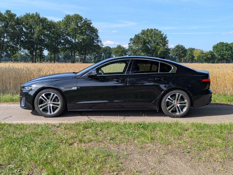2020 Jaguar XE - 2 2020 Jaguar XE - 2