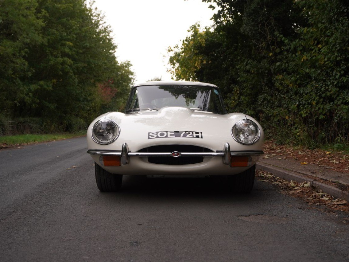 1969 Jaguar E-Type Series II - 2+2 Automatic, foto 2