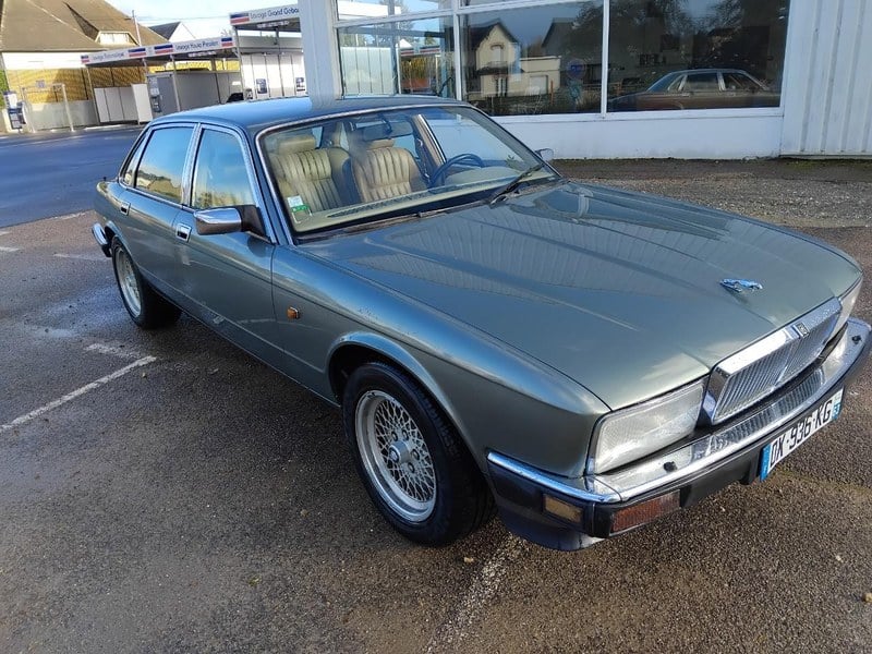 1992 Jaguar XJ - 2 1992 Jaguar XJ - 2