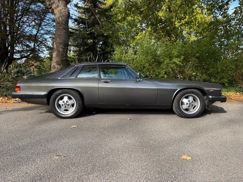 1983 Jaguar XJS - 1 1983 Jaguar XJS - 1
