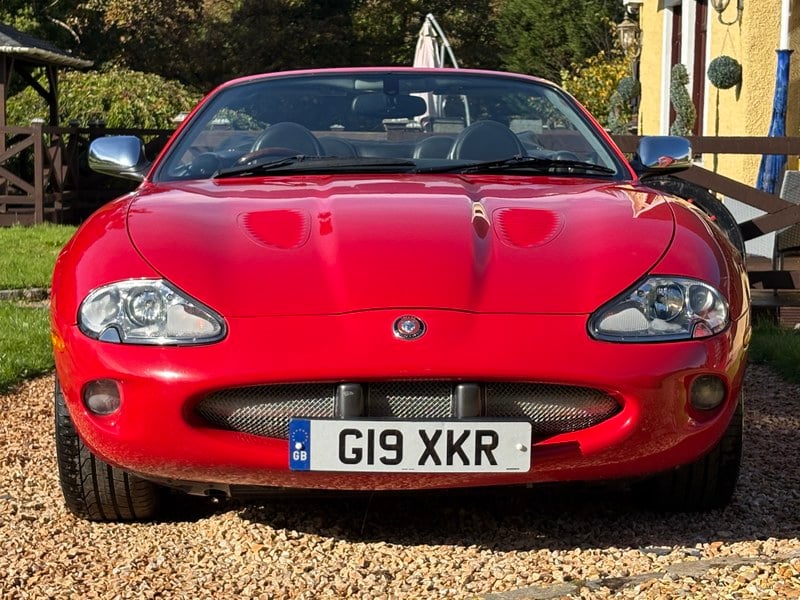 2000 Jaguar XK - 2 2000 Jaguar XK - 2