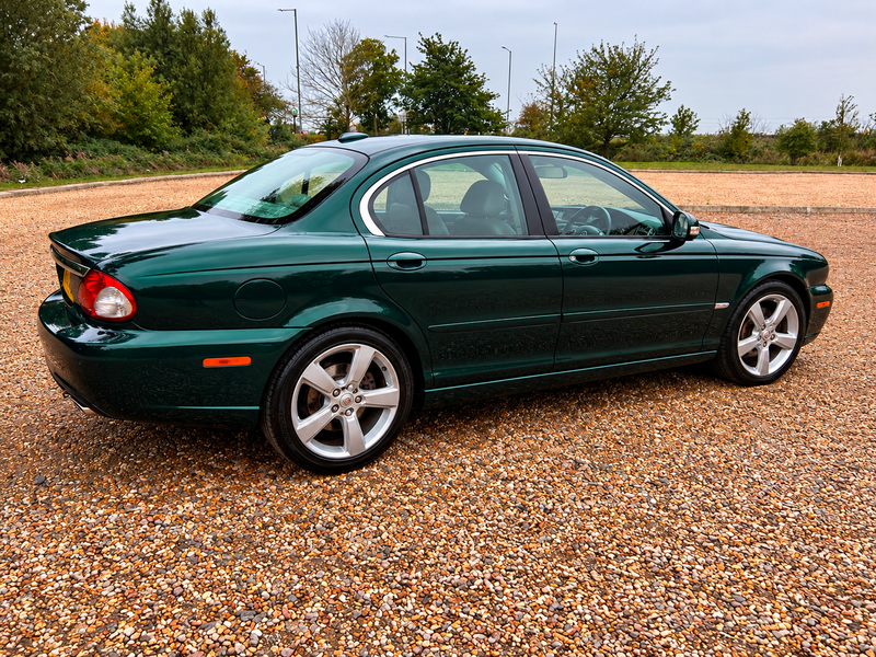 2009 Jaguar X-Type - 2 2009 Jaguar X-Type - 2