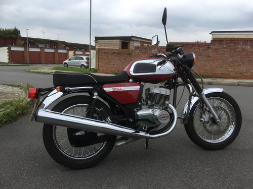 2022 Jawa 350 Retro