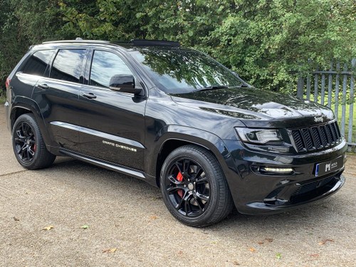 2014 Jeep Grand Cherokee 6.4 V8 SRT8 Auto 4WD - Sat Nav+Pan Roof For Sale