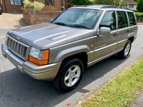 1998 19,000 miles from new Jeep Grand Cherokee 4.0 Orvis For Sale
