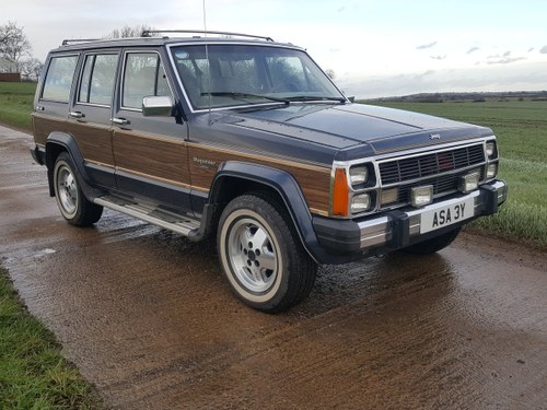 1990 Wagoneer Jeep 4.0 XJ Series with very low miles For Sale