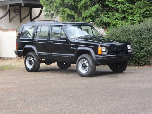 1994 One Owner from new Genuine USA Jeep Cherokee 4 Litre In vendita