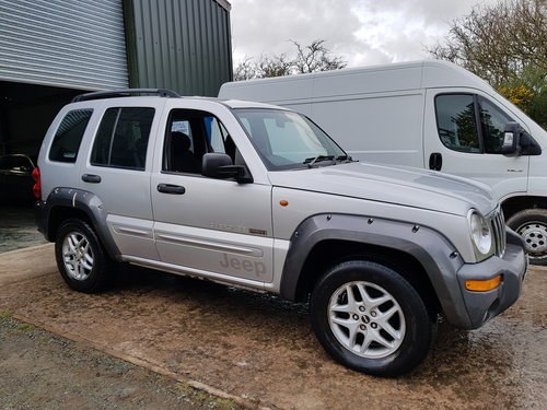 2003 Jeep Cherokee 2.8CRD Extreme Sport Auto 5dr Spares or Repair VENDUTO