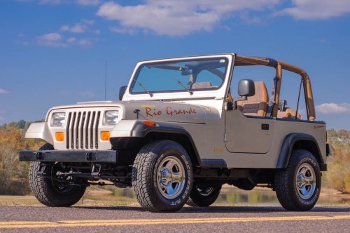 2490 1995 Jeep Wrangler Rio Grande SUV 4X4 Rare 1 of 57 AC $24.9k In vendita