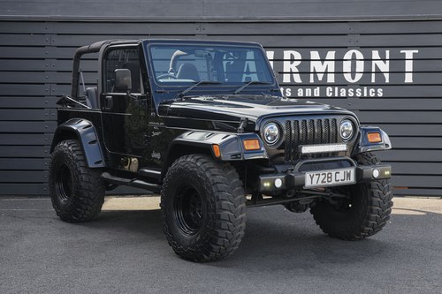 2001 Jeep Wrangler Sport - Low Mileage VENDIDO